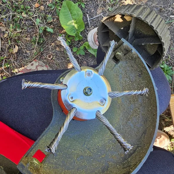 6 fonott acélpengés fűnyíró fej — örökre búcsú a zsinórtól